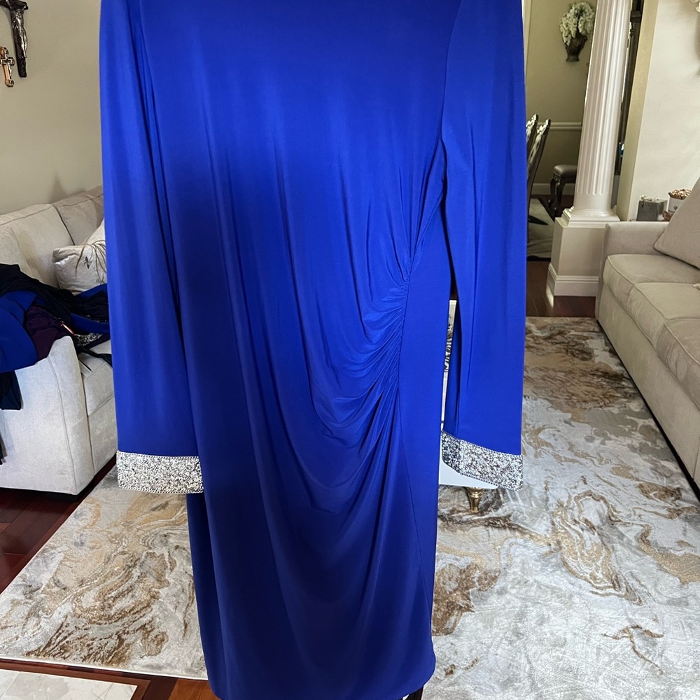 Women’s dress